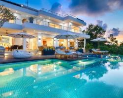 Villa KaliBali pool at sunset